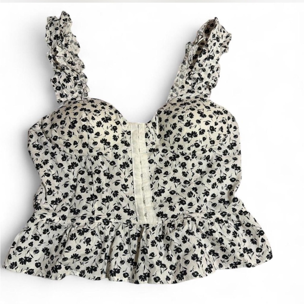Chic Floral Ruffle Top - Black and White